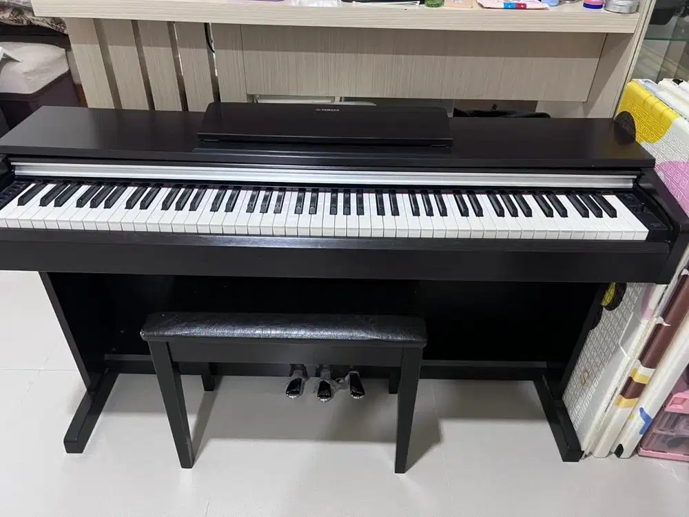 Dijual cepat yamaha arius ydp 142