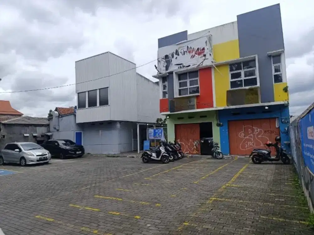 Disewakan Ruko Strategis Parkir Luas Soekarno Hatta Bandung