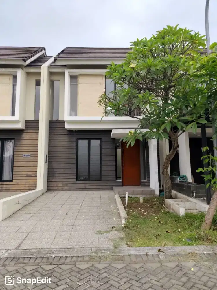 Dijual Rumah Northwest lake citraland