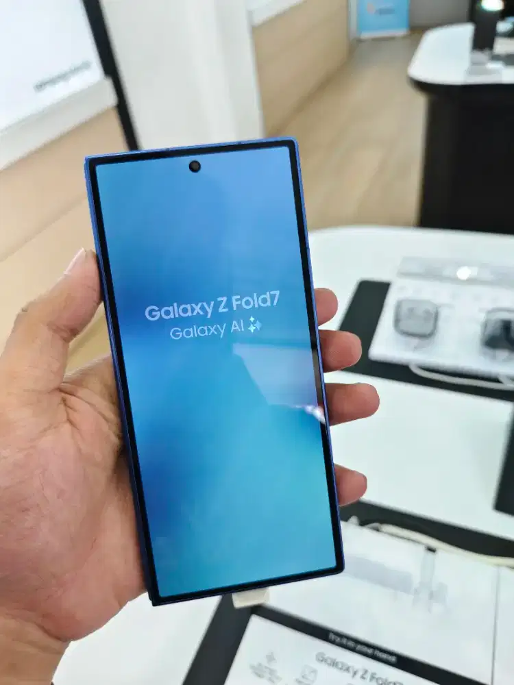 NEW Z FOLD 7 SAMSUNG STORE JATIWARINGIN