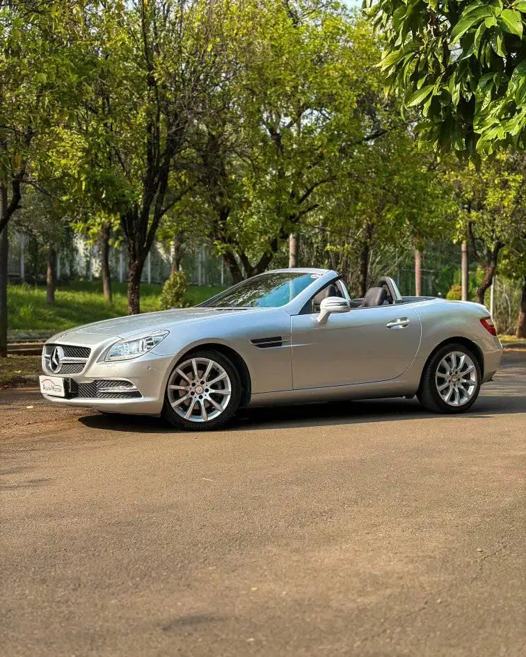 Mercedes Benz SLK 200 CGI AT (CBU)