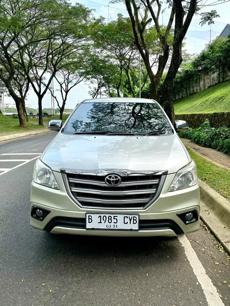 Toyota Kijang Innova 2014 Bensin