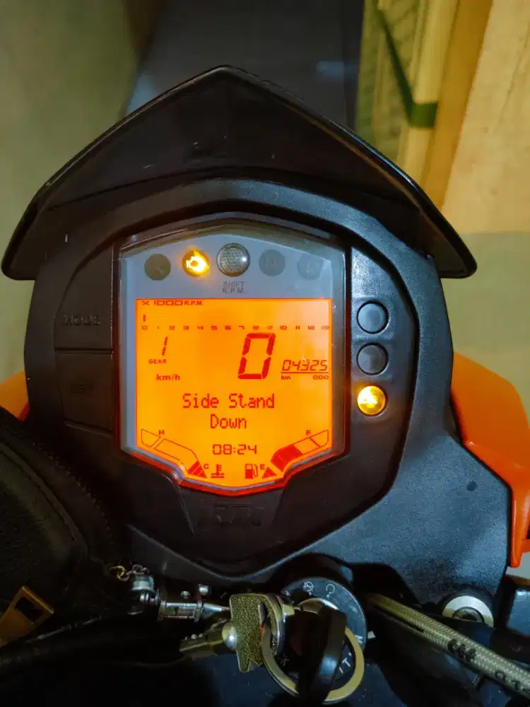 KTM DUKE 200 CC NAKED KM LOW
