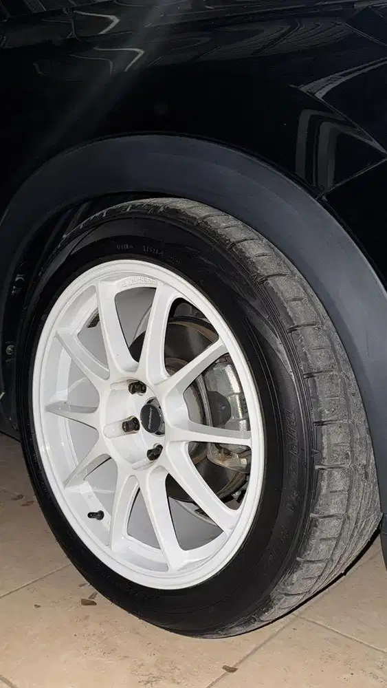 Bismillah dijual velg ring 18 masih bagus