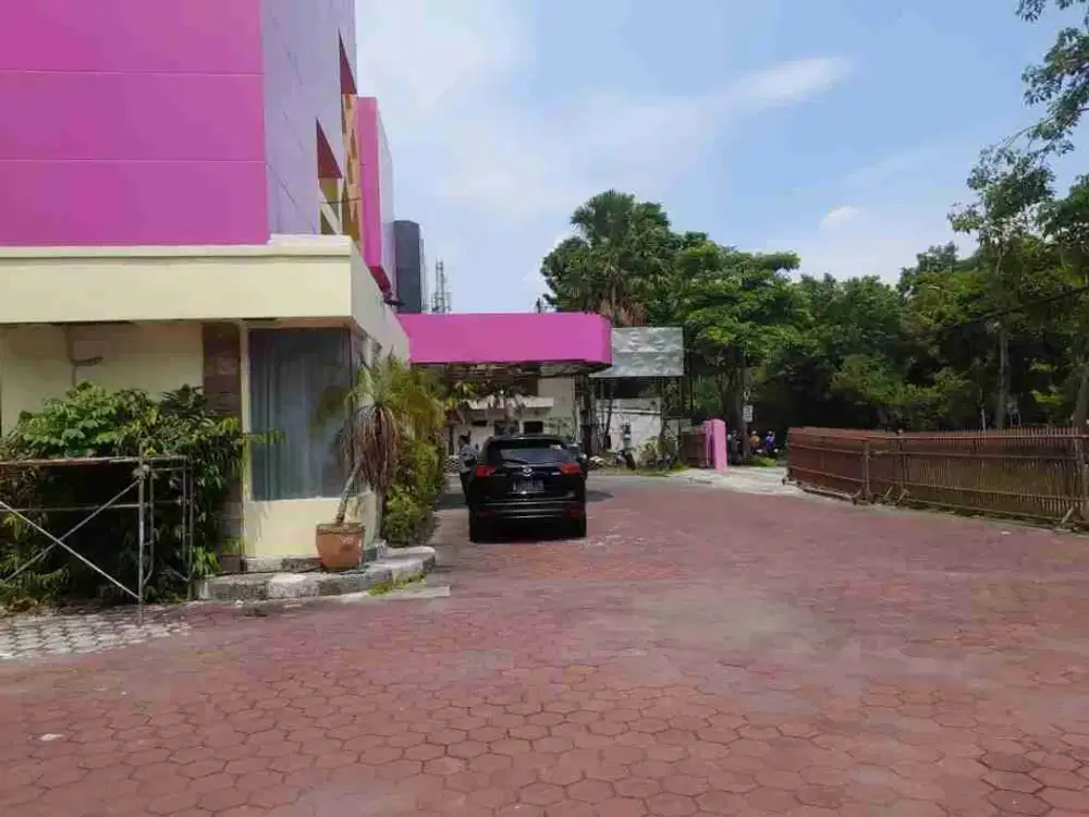 Dijual via lelang Gedung di Genteng kali 51-53 Surabaya