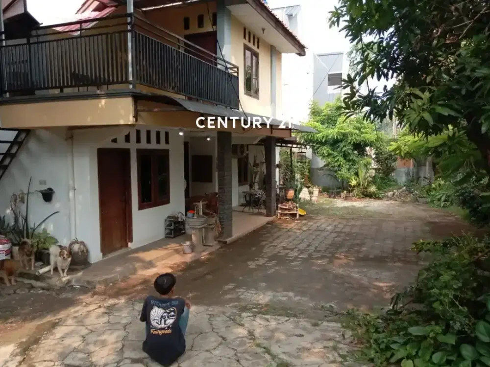 Rumah  Strategis  Lahan Super Luas Di Beji  Depok  Jabar