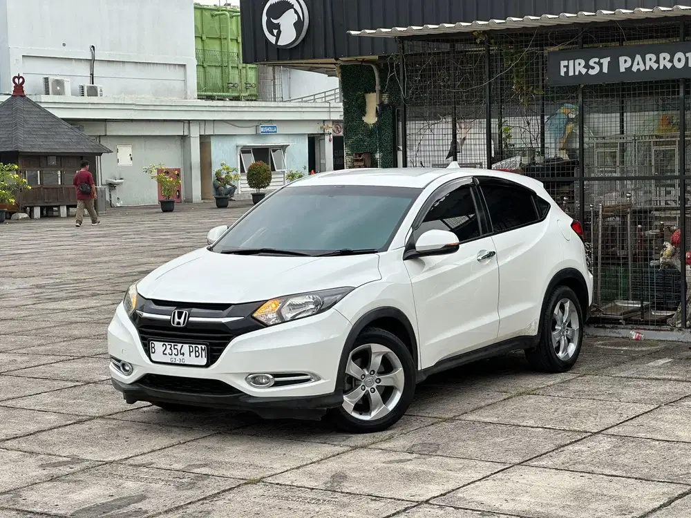PALING DICARI !! HRV E CVT MATIC 2015 DP10jt !! SIAPA CEPAT !!