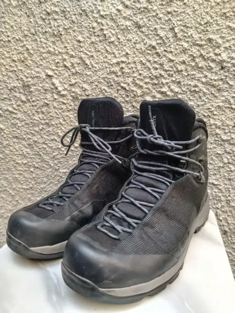 sepatu Arc'teryx Acurx TR GTX