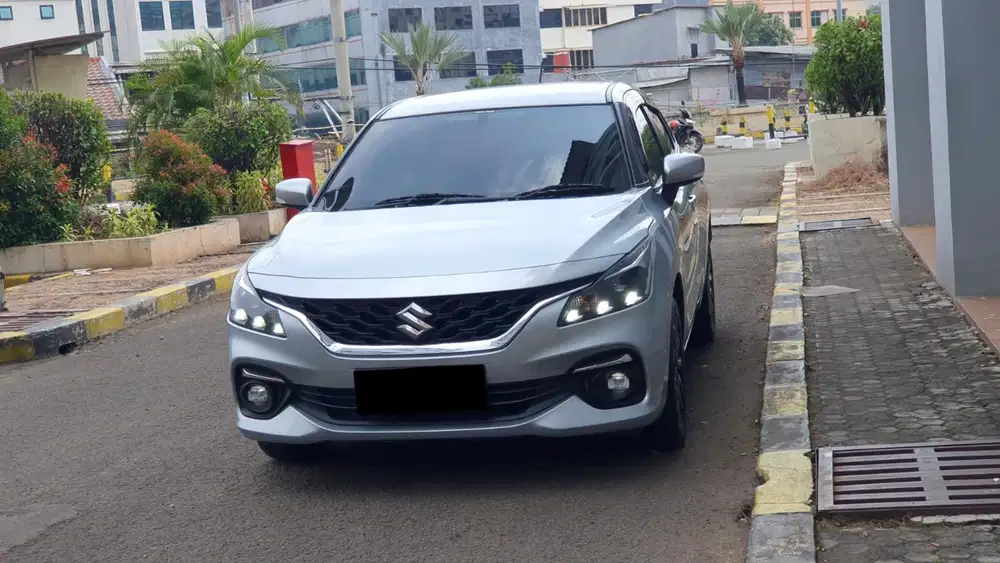 Km 38rb suzuki baleno hatchback 2023 abu metalik matic