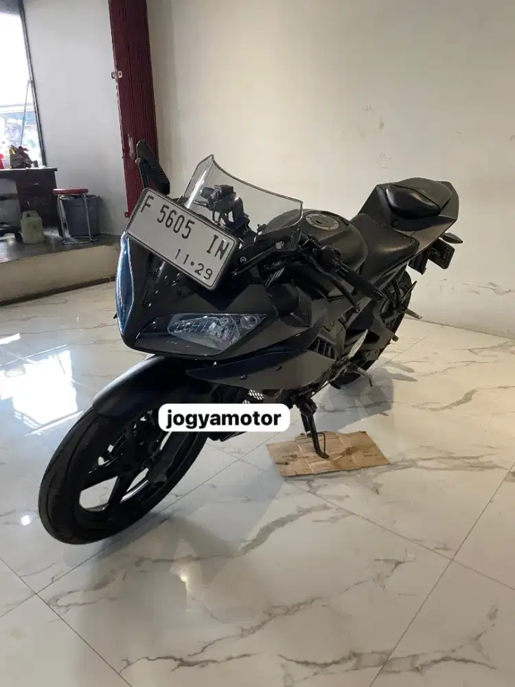 2 - yamaha r15 v2 2014 Kunci 2