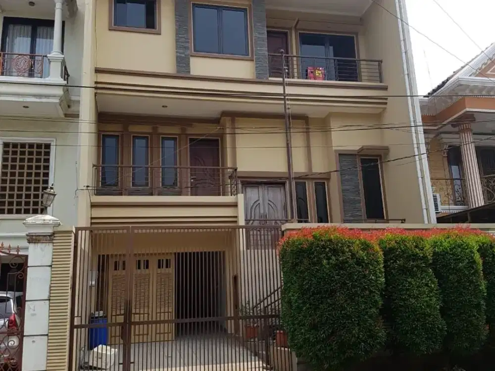 Rumah Vila Gading Indah, 3 Lantai, LT 270 m2, Bebas Banjir, Murah