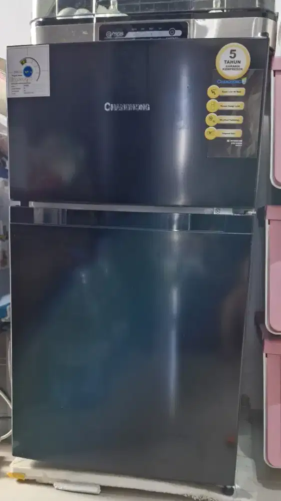 Kulkas Mini 2 Pintu Like New