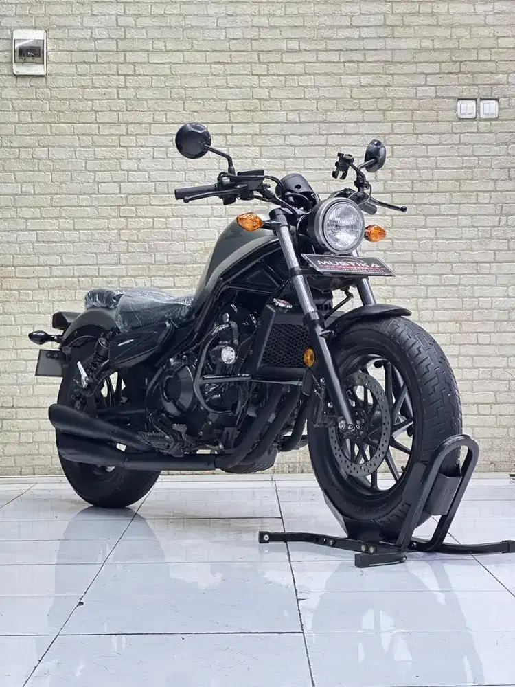 Honda Rebel 500 CMX ABS 2018 Low KM 8rb Good Condition - Zaky Mustika