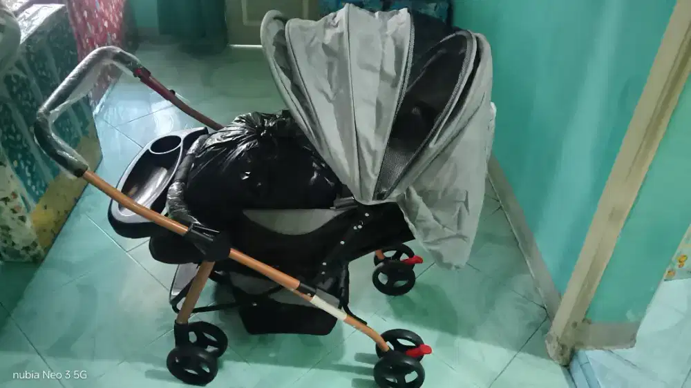 Stroller bayi besar