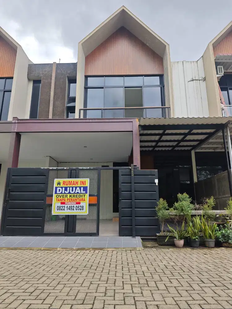 Over Kredit/Disewakan Rumah di Residenta, Jl, Eka Warni - Medan Johor