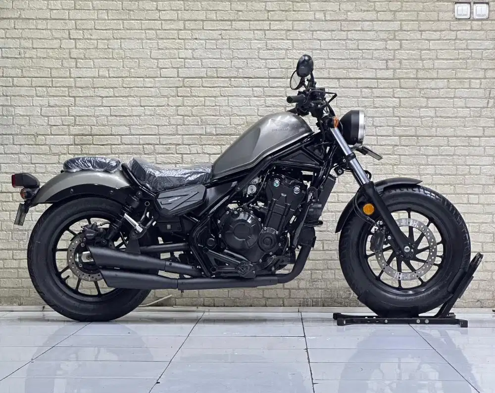 Honda Rebel 500 CMX ABS 2018 Low KM 8rb Good Condition - Zaky Mustika