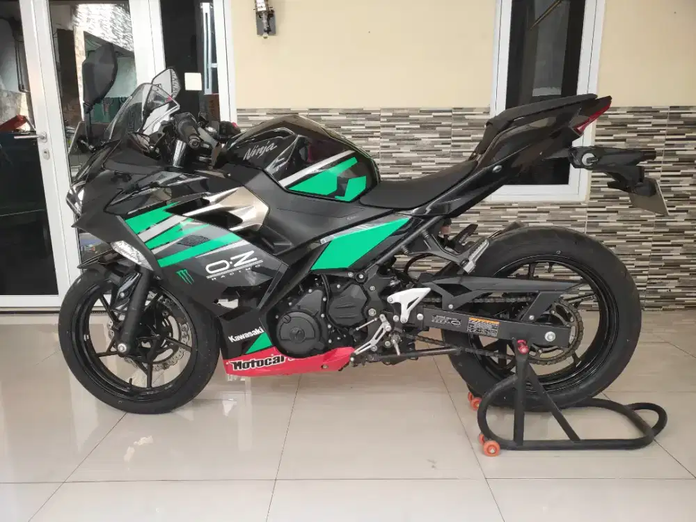 Kawasaki ninja 250fi thn 2019