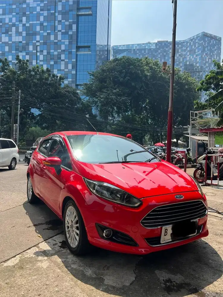 Ford Fiesta S 2013 pemakain 2014