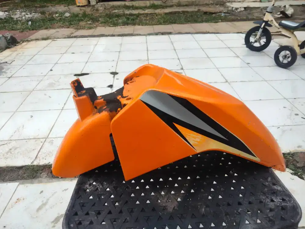 SPAKBOR DEPAN VARIO 125 KZR