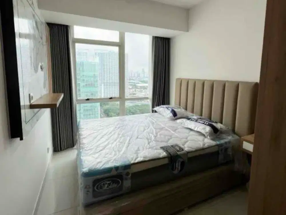 Di sewa Apartemen full furnish baru renovasi ac microwave kulkas dan 2 tv baru 1 kamar tidur 1 BR lantai 19 dekat mrt dan mall MKG di apartemen The Kensington Royal suites Kelapa gading Jakarta Utara
