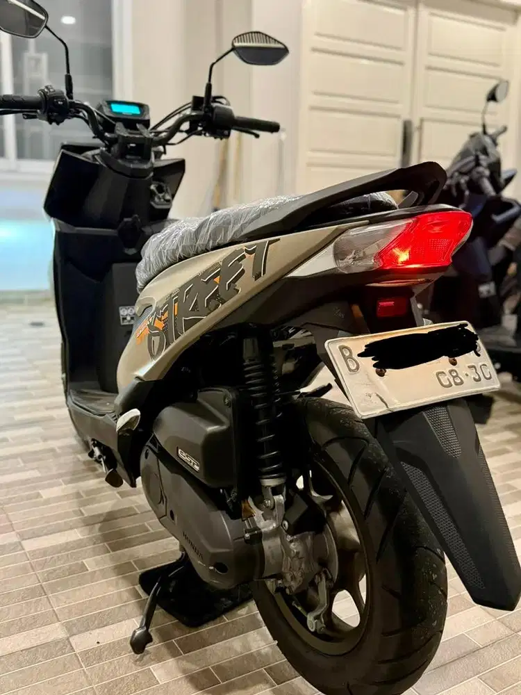 KM 190‼️ Honda Beat STREET BROWN ALARM TH 2025, PJK 08 2026