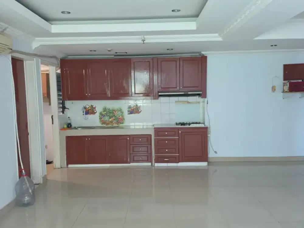 Apartemen Kondominium Rajawal Premium Jakarta Pusat, 3+1 KT Semi Furnished Harga Terjangkau