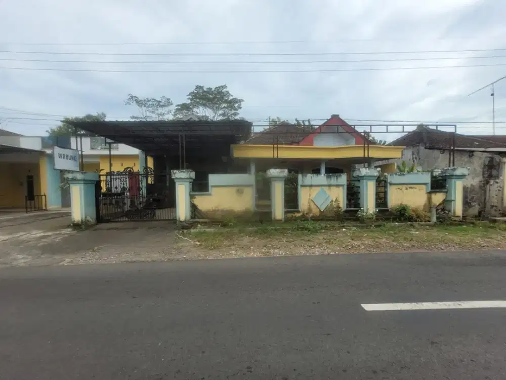 Rumah Strategis dan Murah di Kawasan Kromengan, Malang Dekat dengan Pasar Kromengan