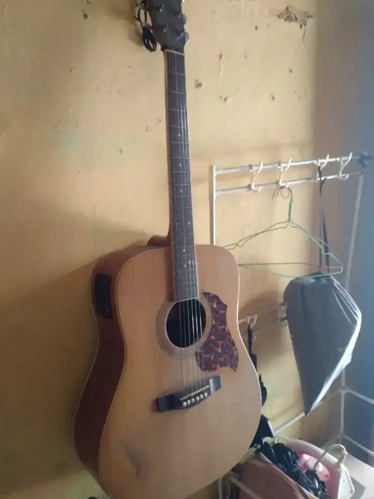 GITAR MASIH BAGUS