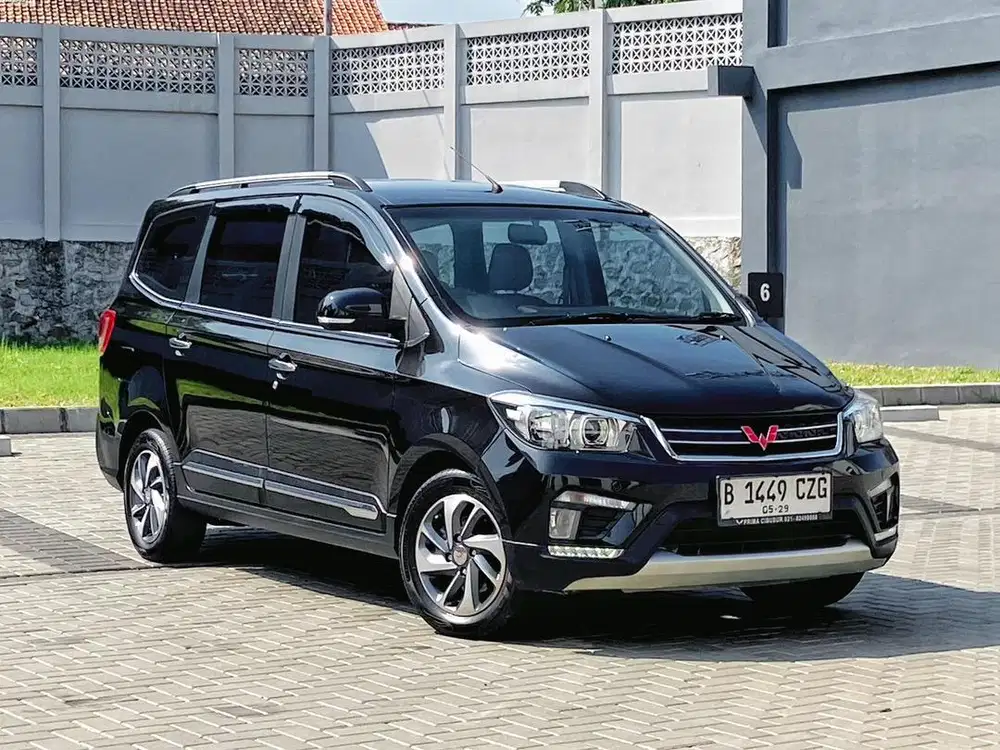WULING CONFERO S 1.5L Manual 2019, Hitam