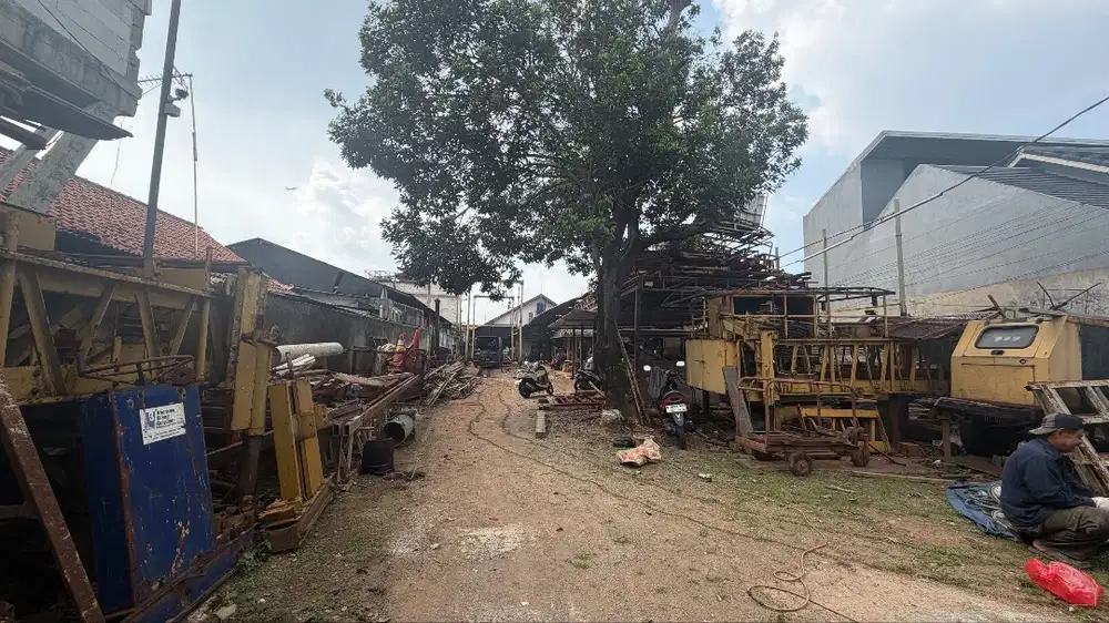 DI JUAL TANPA PERANTARA Gudang / Workshop + Hunian