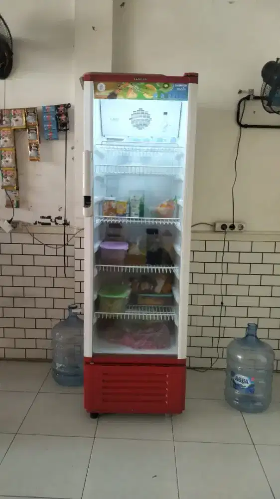Dijual Showcase merk Sanken..