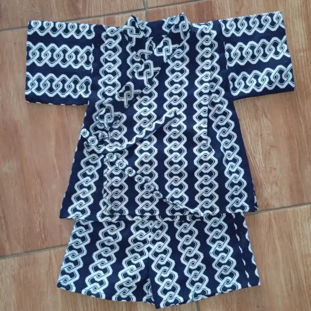 Jinbei Baby  yang ukuran 80cm, Kimono, 
100% Cotton( Katun ) 