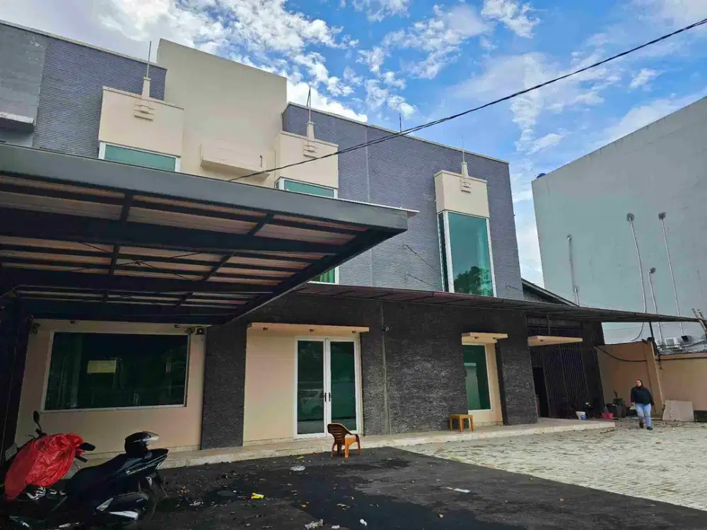 di Sewakan murah !! Ruang kantor / tempat usaha di Premium area pusat Bisn8s Simatupang