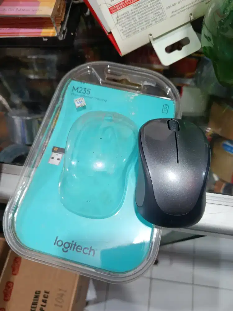 Mouse Wireless Logitech M235 Rusak Cocok untui properti