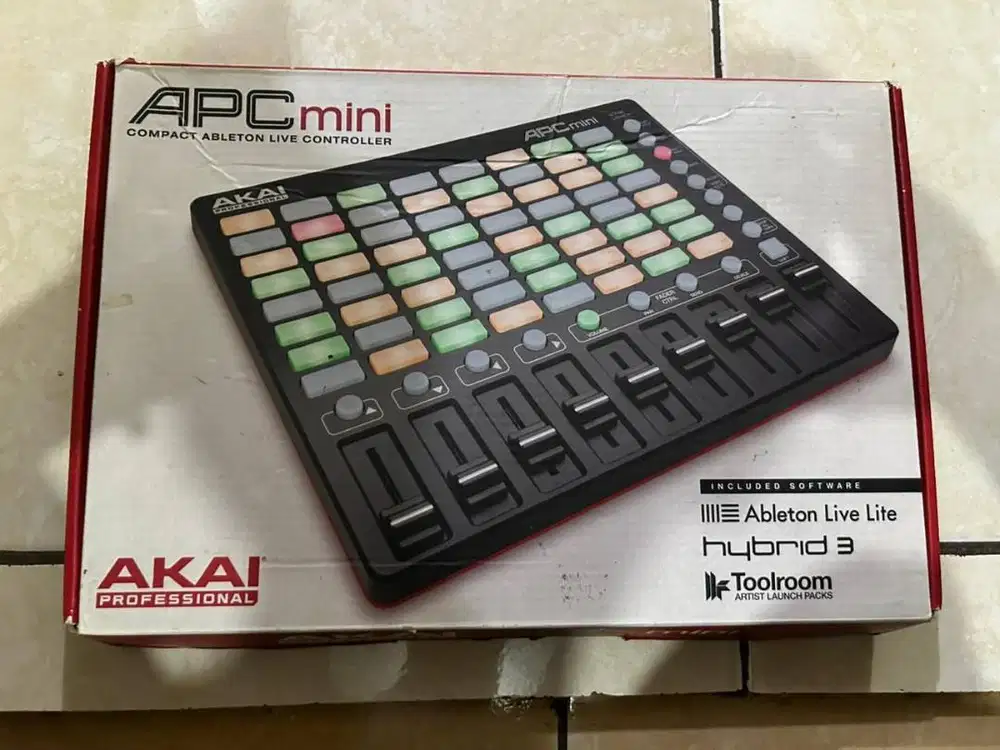 Akai APC Mini MK2 Ableton Live Resolume Midi Controller ORIGINAL