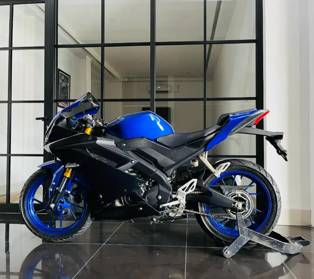 Yamaha R15 v3  2019