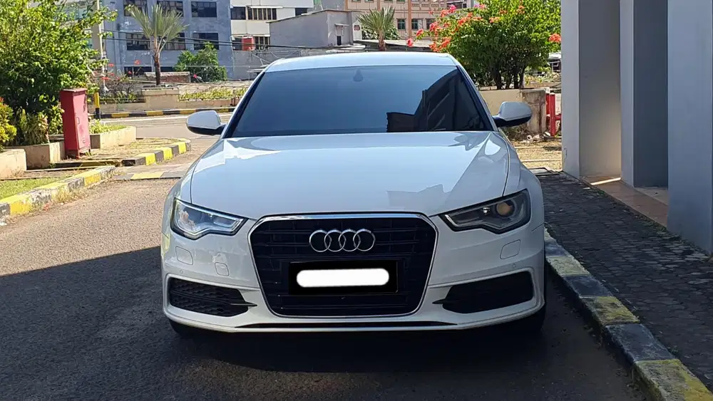 Km 65 ribu audi a6 2014 putih