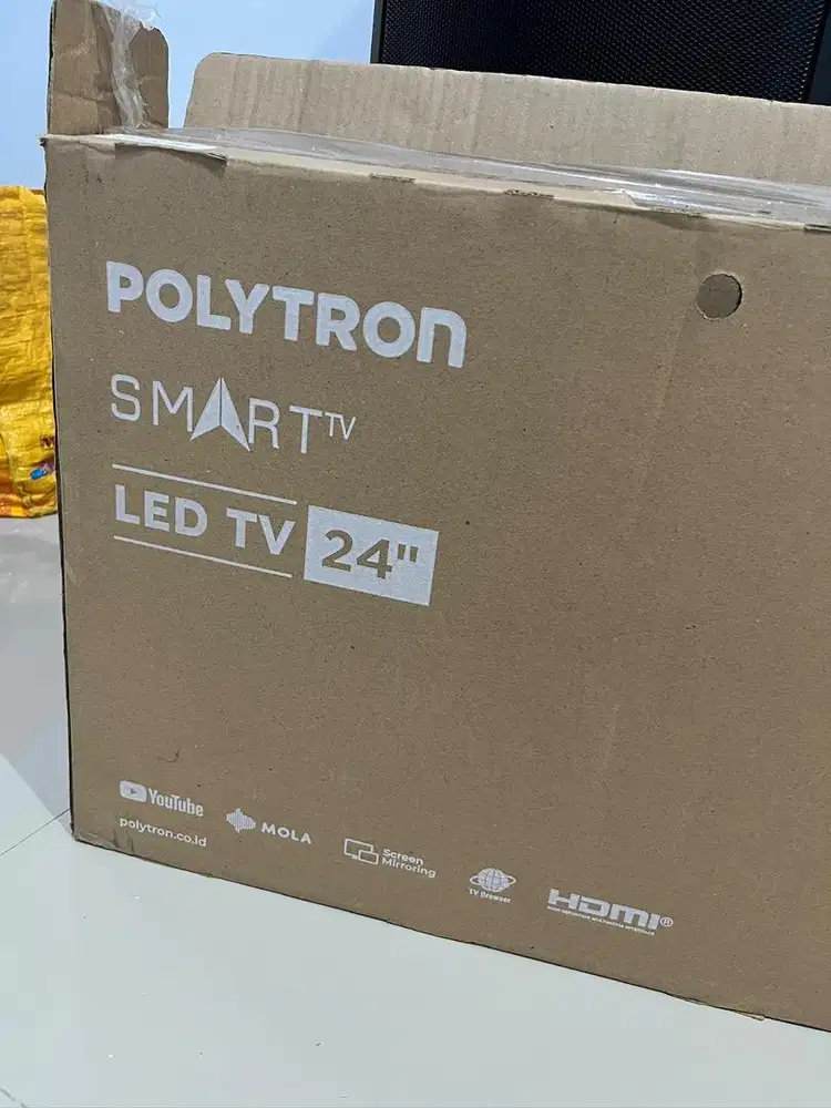 Smart TV polytron 24 LED TV