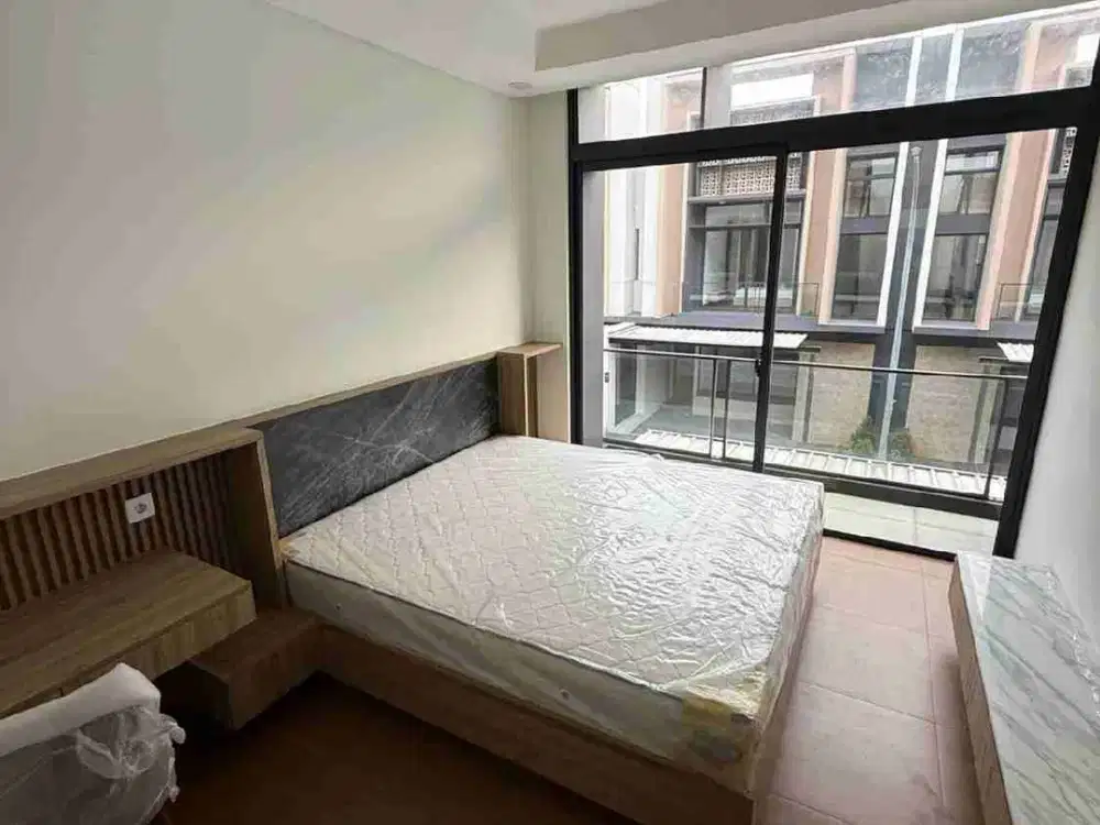 DISEWAKAN RUMAH FULL FURNISHED KAMAR 4 DI TANAKAYU BSD