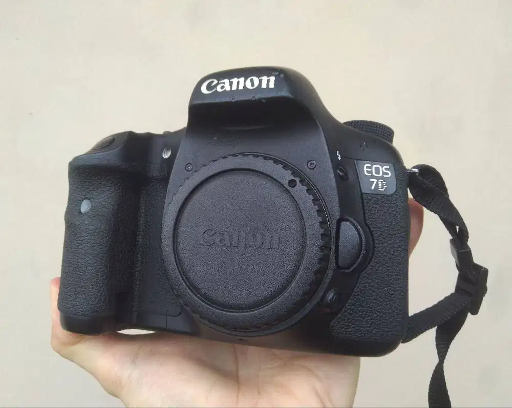 Canon 7D Bodi Only Normal Mulus