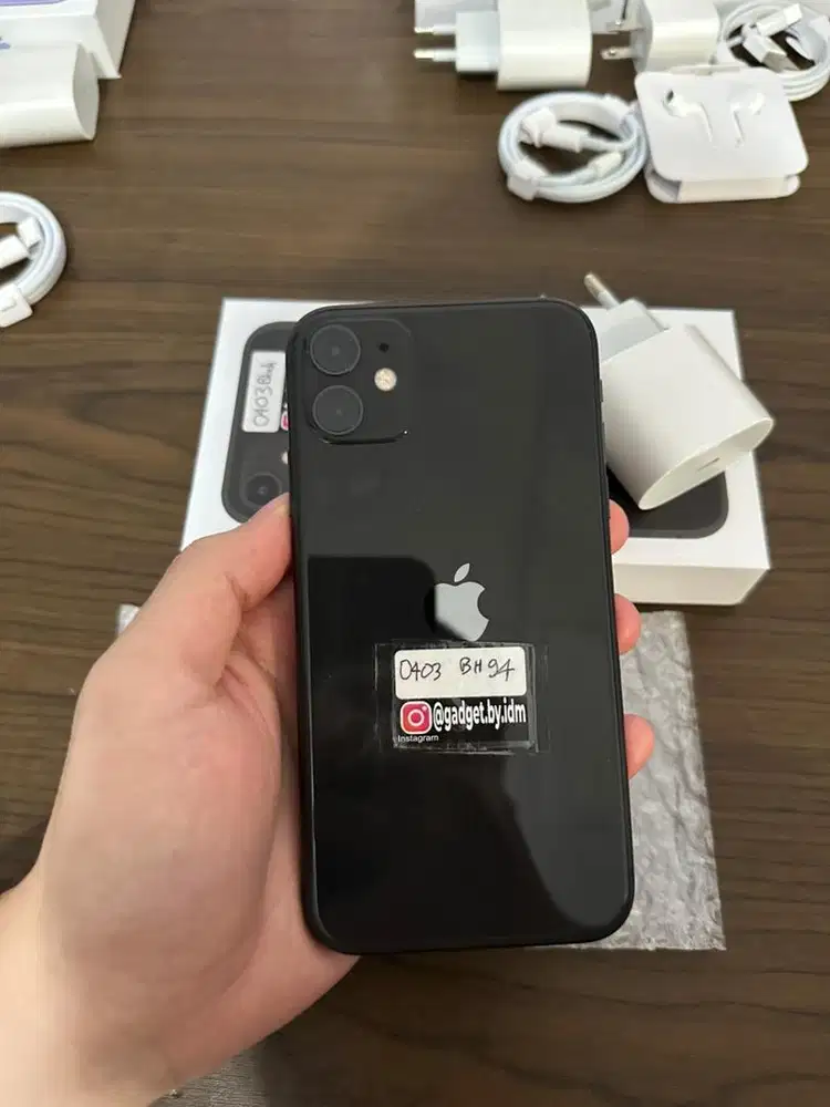 iPhone 11 128GB Setara iBox (Beacukai) BH 94% Black