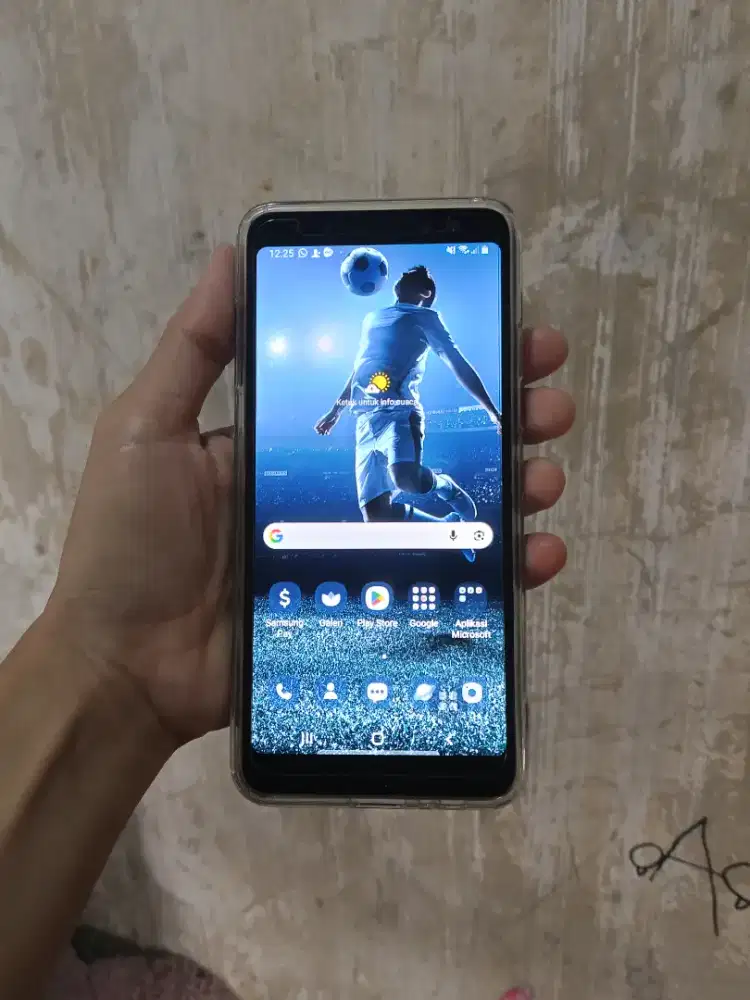 Samsung a8 ram 4/32 4G NFC