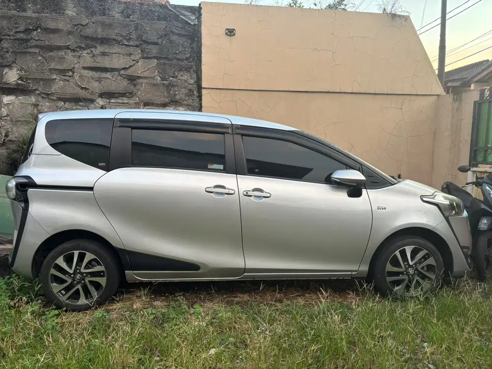 Toyota Sienta 2017 Bensin