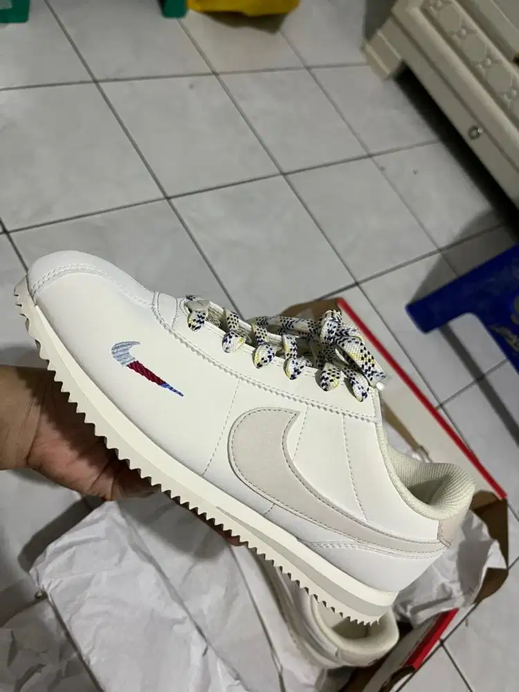 sepatu Nike Cortez