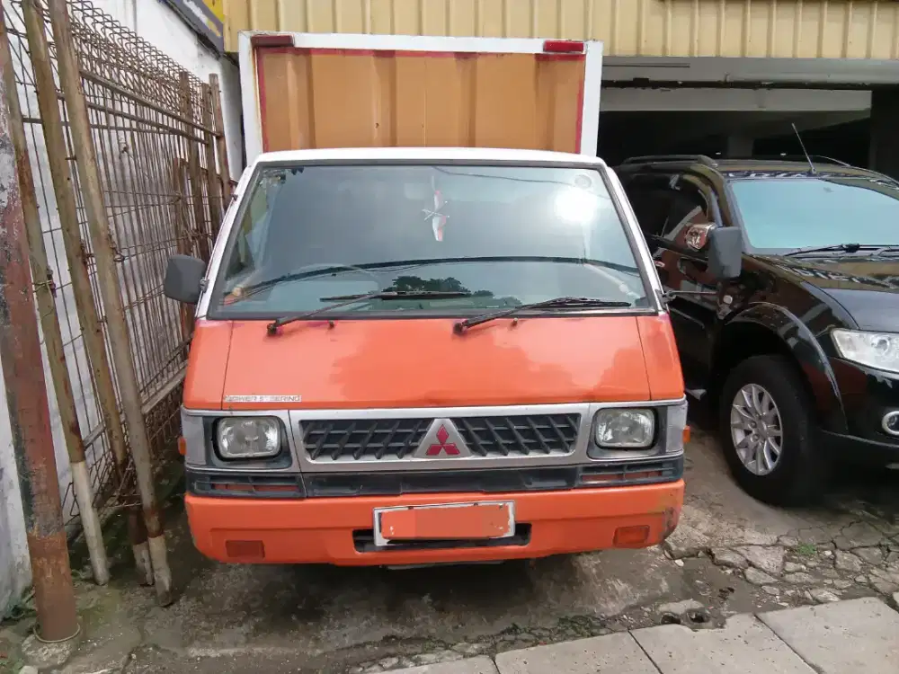 Mitsubishi L300 Box 2.5 Diesel Tahun 2012