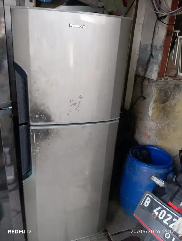 kulkas 2 pintu merek panasonic normal murah