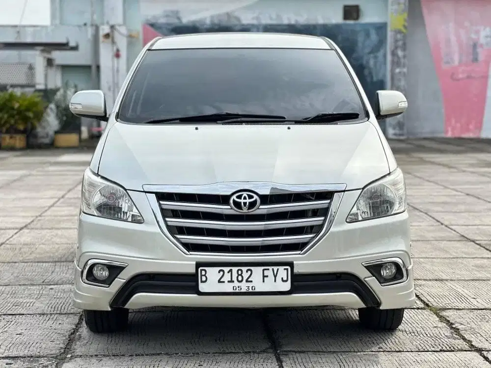 Innova V Luxury 2.0 2014 AT Pajak Bulan 5/2027
