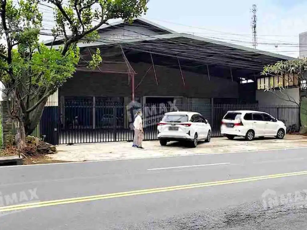 Gudang Jalan Raya Panji Suroso Blimbing Malang Luas 1.018 m2 Dekat Tol Singosari Bisa Dilalui Kendaraan Berat Jalan sangat lebar