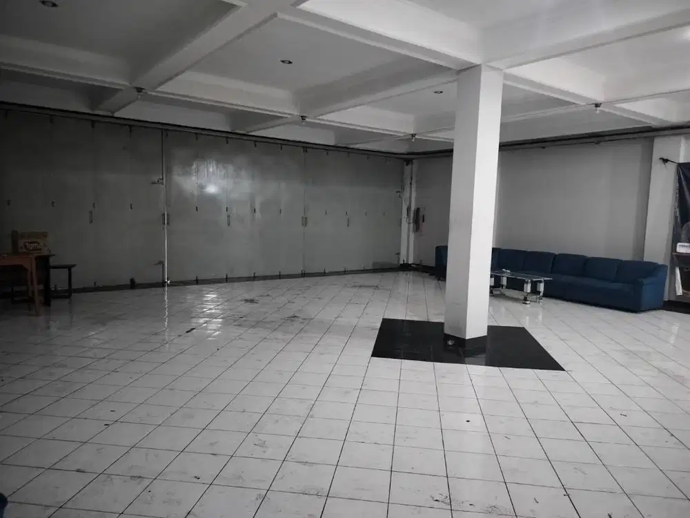 Ruko Mainroad Buah Batu Bandung Cocok Untuk Kantor, Bank, dll
