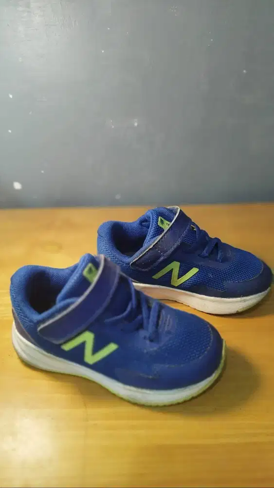 Sepatu New Balance Anak size 25